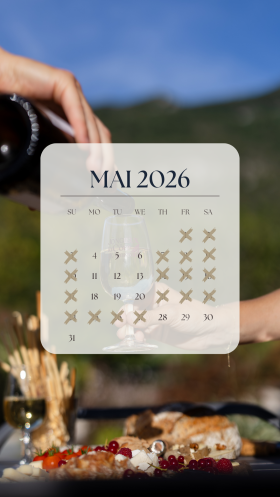 Light Nature Photo April 2023 Calendar Instagram Story(3)